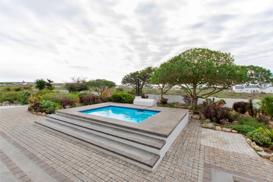 7 Bedroom Property for Sale in Paternoster Western Cape